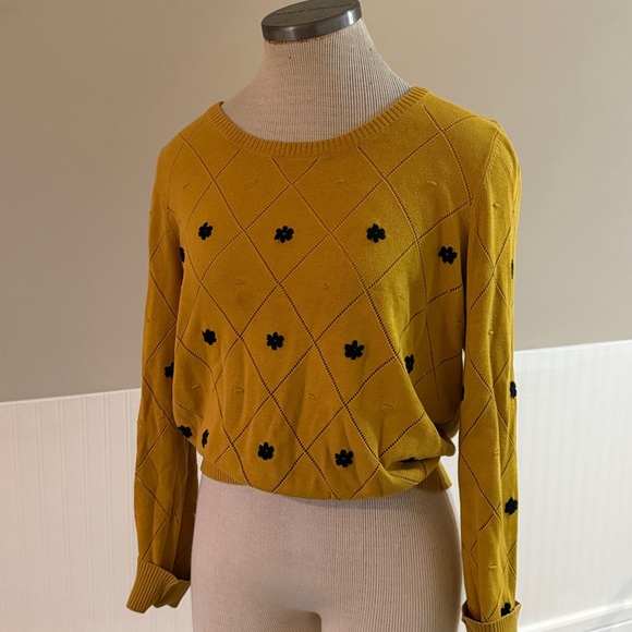 Yumi Kim Knitwear yellow Sweater with Black embroidered flowers M 8 40 Anthro - Picture 2 of 9